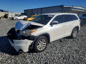 Toyota Highlander 3.5L 6 2016