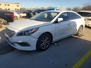 Hyundai Sonata SE 2.4L 4 2016