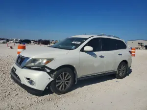 Nissan Pathfinder S 3.5L 6 2014
