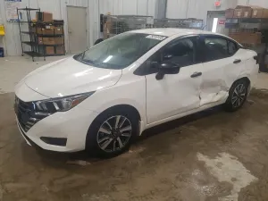 Nissan Versa 1.6L 4 2024