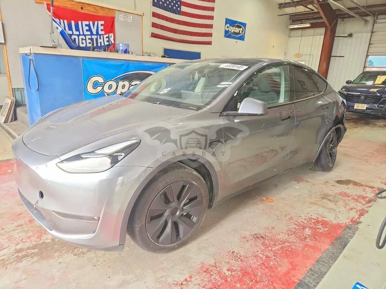 Tesla Model Y 2025