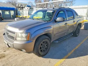 Chevrolet Avalanche 5.3L 8 2011