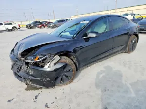 Tesla Model 3 2025