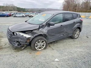 Ford Escape SE 2.0L 4 2017