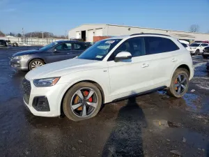 Audi Q5 2.0L 4 2024