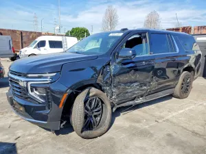 Chevrolet Suburban 5.3L 8 2025