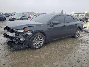 Toyota Avalon XLE 2.5L 4 2019