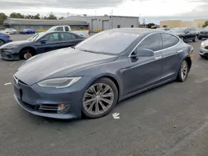 Tesla Model S 2016
