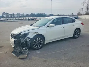 Nissan Altima 2.5L 4 2017