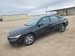 Hyundai Elantra 2.0L 4 2025