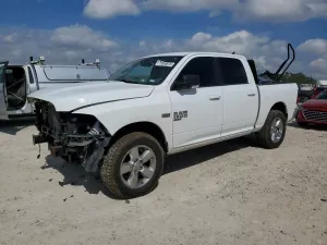 RAM 1500 5.7L 8 2019
