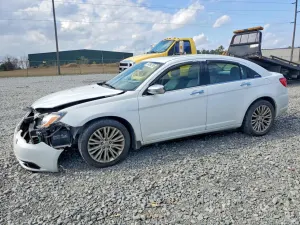 Chrysler 200 LIMITED 3.6L 6 2011