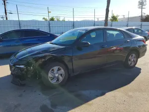 Hyundai Elantra 2.0L 4 2025