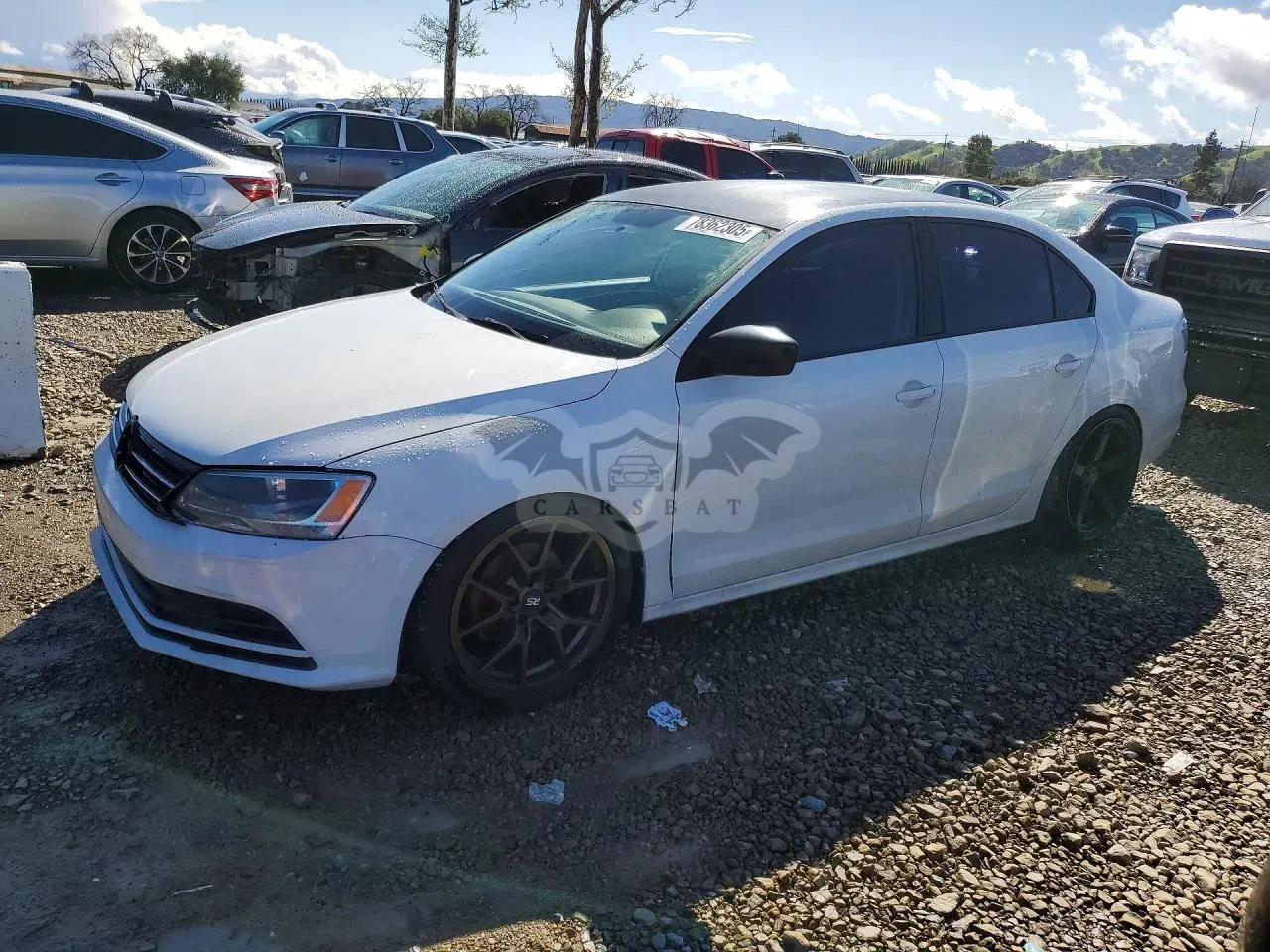 Volkswagen Jetta 2 L 4 2015