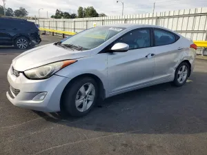 Hyundai Elantra 1.8L 4 2013