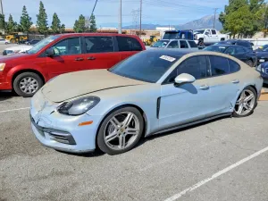 Porsche Panamera 3.0L 6 2018