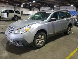 Subaru Outback 2.5L 4 2013
