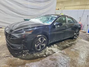 Hyundai Elantra 2.0L 4 2023