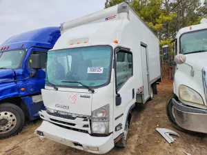 Isuzu NPR 6.6L 8 2021