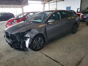 Kia Cerato / Forte / K3 2 L 4 2023