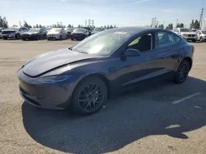Tesla Model 3 2025