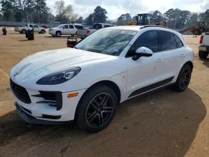 Porsche Macan 2.0L 4 2021