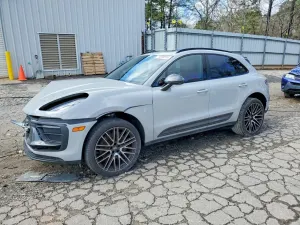 Porsche Macan 2.0L 4 2025
