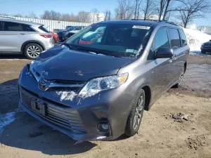 Toyota Sienna 3.5L 6 2020