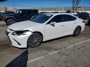 Lexus ES 2.5L 4 2025