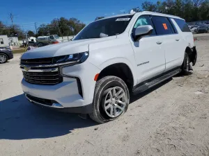 Chevrolet Suburban 5.3L 8 2021