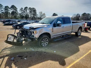 Ford F-350 6.7L 8 2021