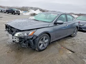 Nissan Altima 2.5L 4 2022