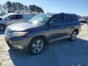 Toyota Highlander 3.5L 6 2013