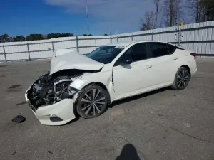 Nissan Altima 2.5L 4 2020