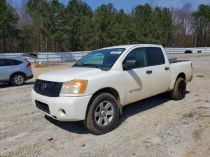 Nissan Titan 5.6L 8 2010