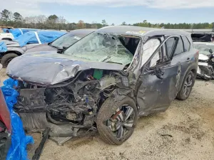 Nissan Rogue 2.5L 4 2021