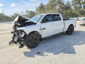 RAM 1500 5.7L 8 2018