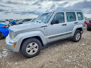 Jeep Liberty 3.7L 6 2012