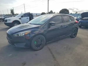 Ford Focus SE 2.0L 4 2016