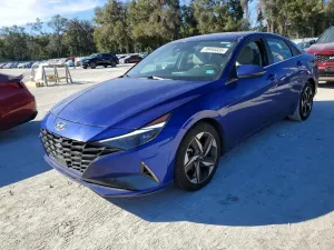 Hyundai Elantra 2.0L 4 2023
