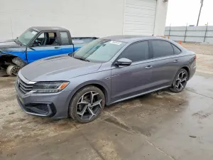Volkswagen Passat 2.0L 4 2020