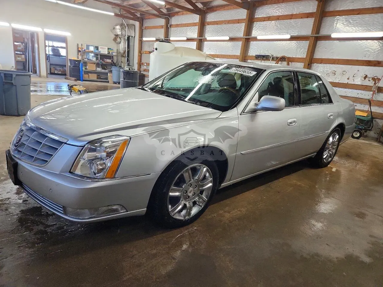 Cadillac DTS 4.6L 8 2011