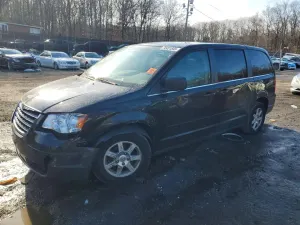 Chrysler Town & Country 3.8L 6 2010