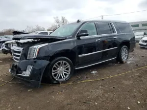 Cadillac Escalade ESV 6.2L 8 2017