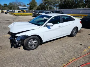 Hyundai Elantra 2.0L 4 2025