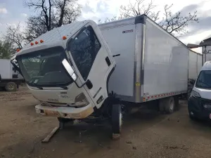 Isuzu NPR 6.6L 8 2023