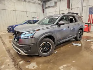 Nissan Pathfinder 3.5L 6 2025