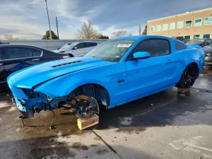Ford Mustang 5.0L 8 2013