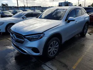 Mercedes-Benz GLC 300 4MATIC 2.0L 4 2023