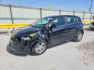 Chevrolet Aveo (Sonic) 1.8L 4 2015